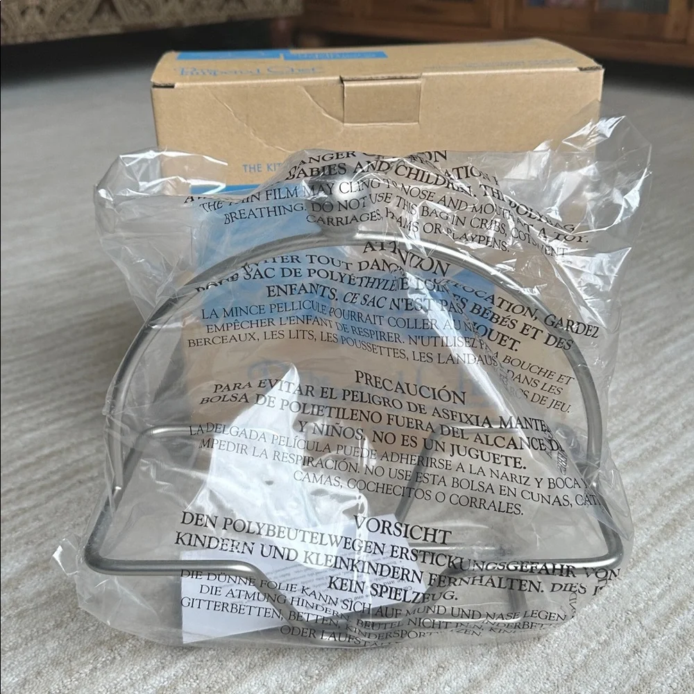 NIB Pampered Chef Simple Additions Small Bowl Caddy #1946